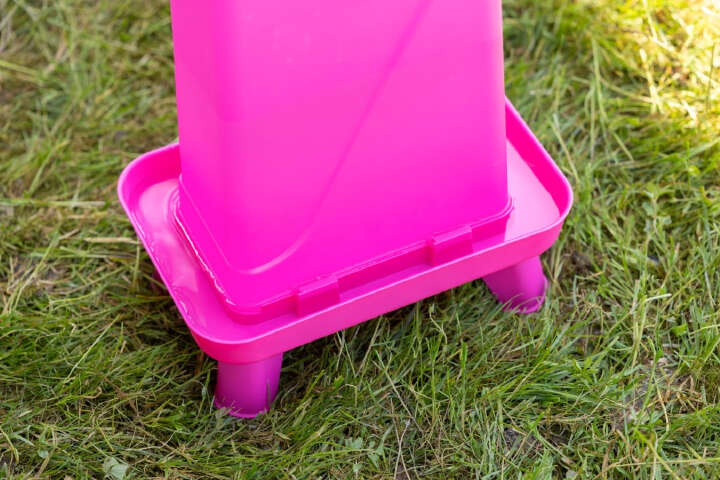 KERBL Kunststofftränke mit Standfüßen